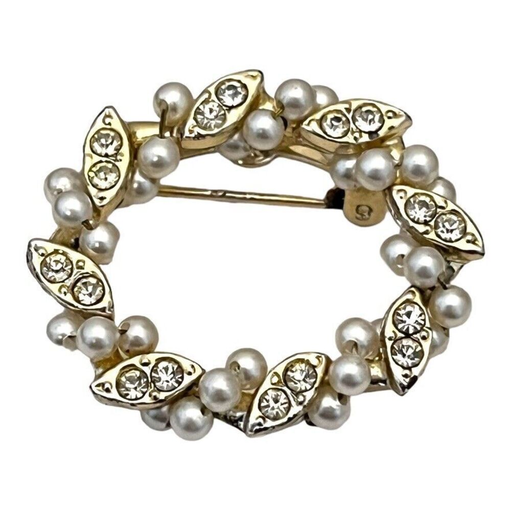 Vintage 1980s Faux Pearl Rhinestone Wreath Brooch Gold Tone - 3A